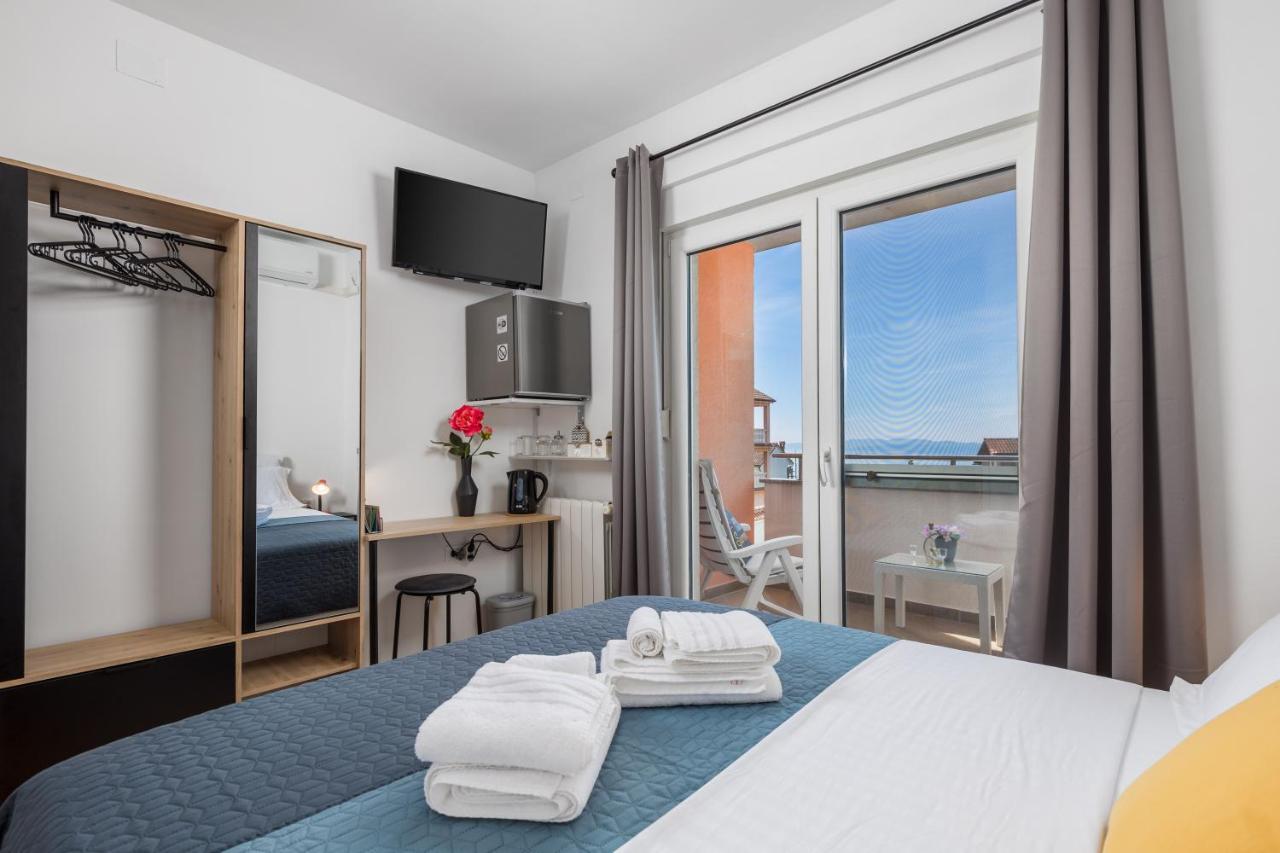 My Way Room, Parking, Sea View, Terrace Rijeka Dış mekan fotoğraf